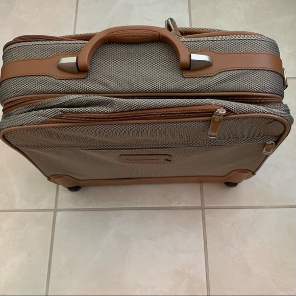 Luggage upright wheels by Rockland Soft sided Rolling Computer Case &overnighter - Picture 4 of 16